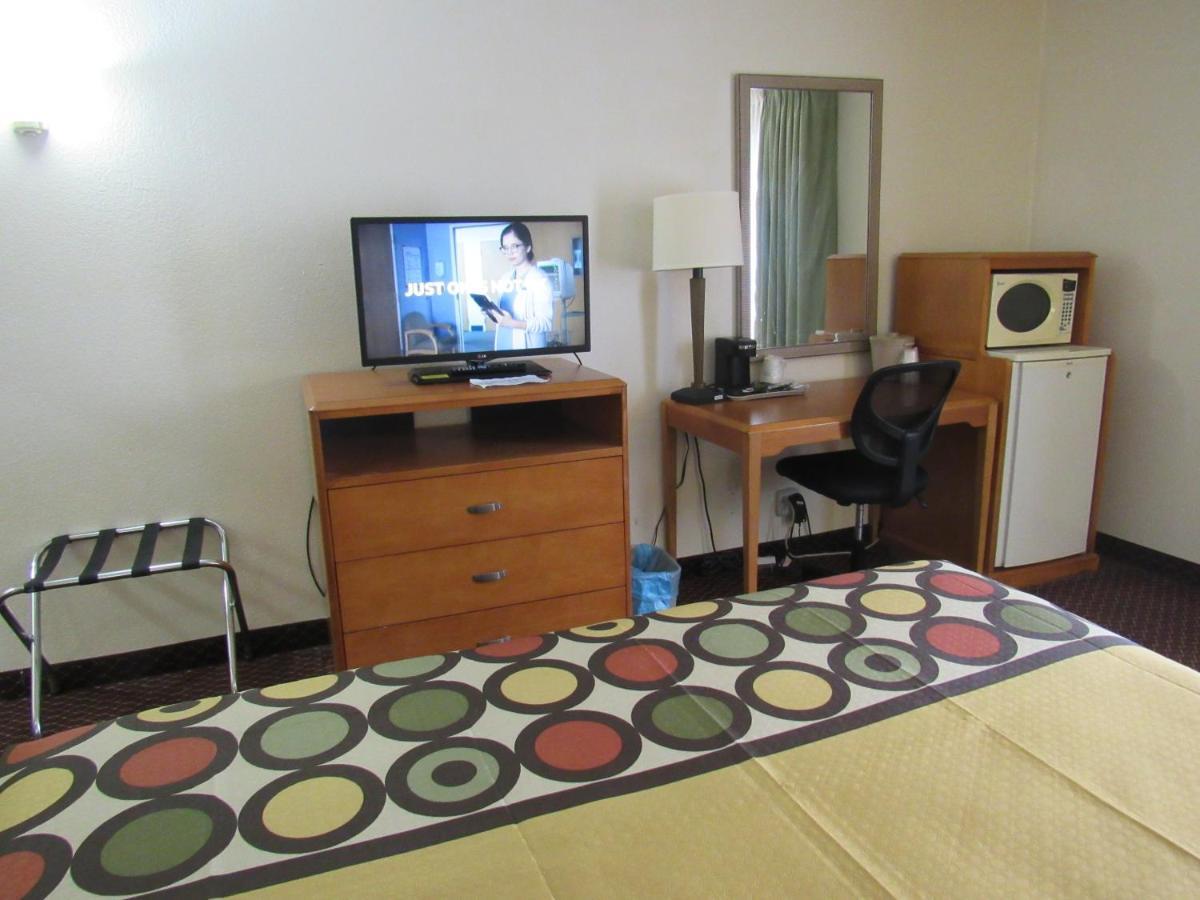 Super 8 By Wyndham
